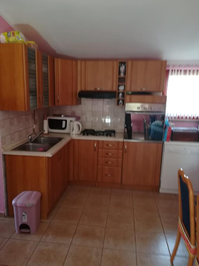 Apartment Matej Sisan Luaran gambar